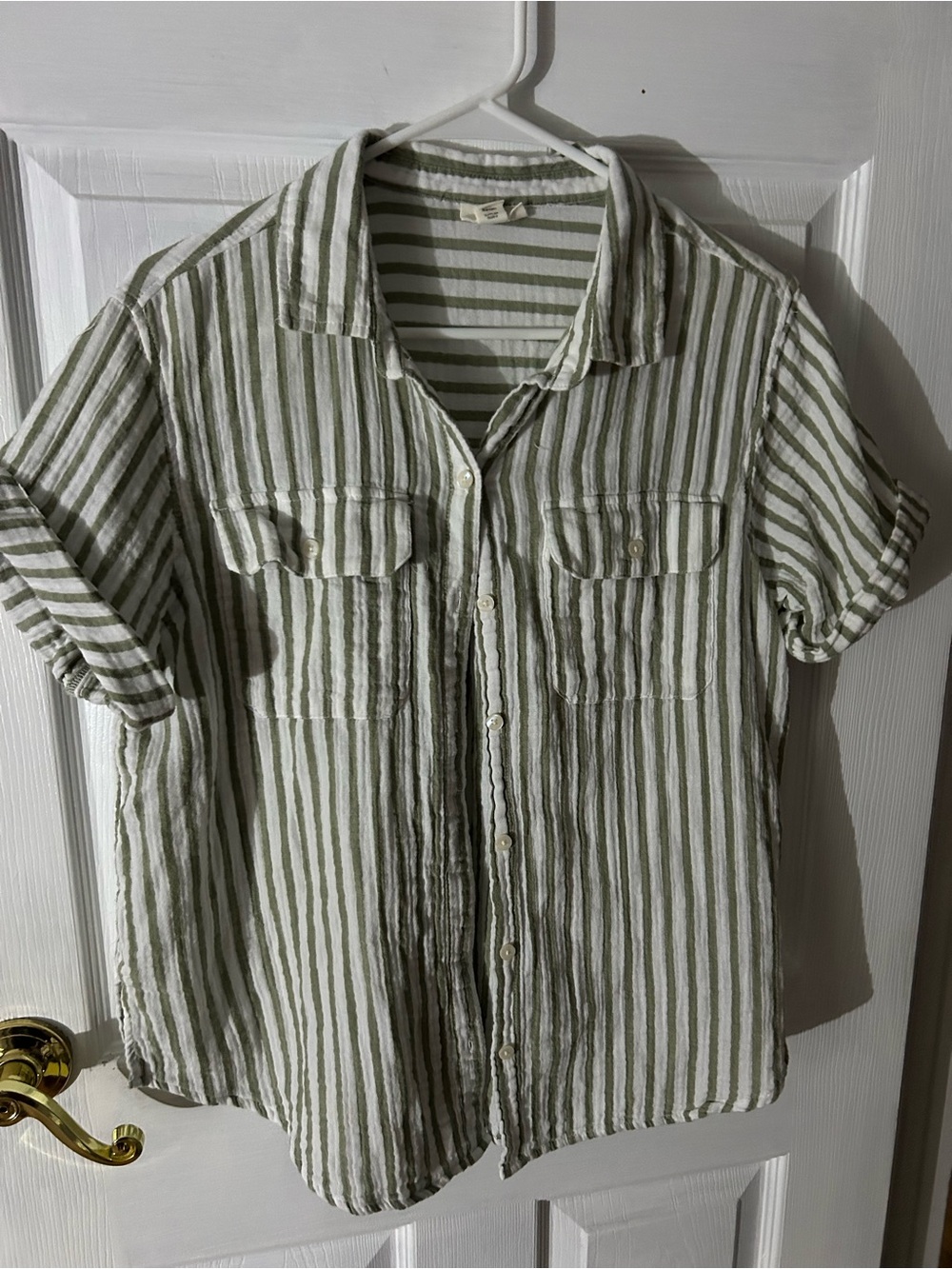a.n.a Green and White Striped Short-Sleeve Button-Down Shirt